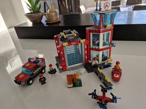 Lego city set 60215 la - 60215,